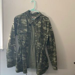 camouflage jacket (xl)